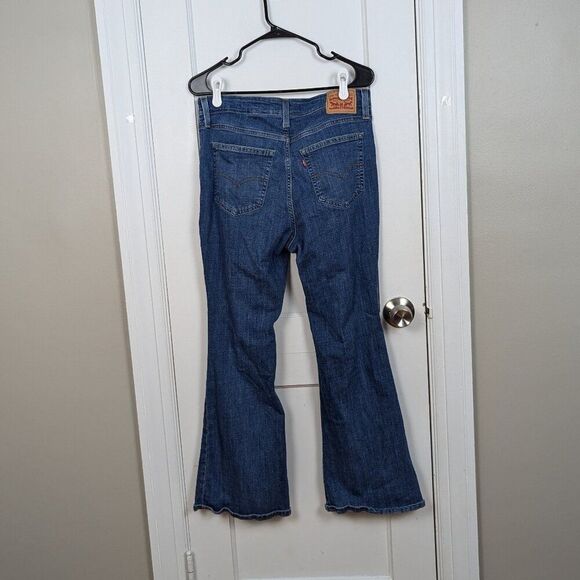 Levi's | Women’s Distressed 726 Flare Medium Wash Jeans Size 31 - Picture 2 of 6